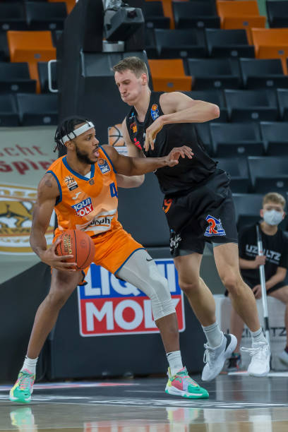 不断变化的 不断变化的